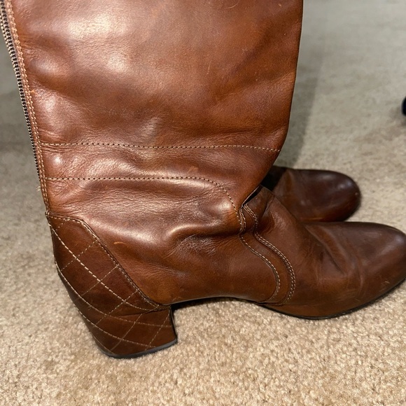 CHANEL RIDING BOOTS - Picture 6 of 9